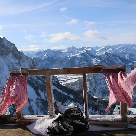 Διαμέρισμα Breitenberg - 2,5-zimmer Mit Suedbalkon Und Traumhaftem Bergblick Ruhig Gelegen In Mitte Pfronten